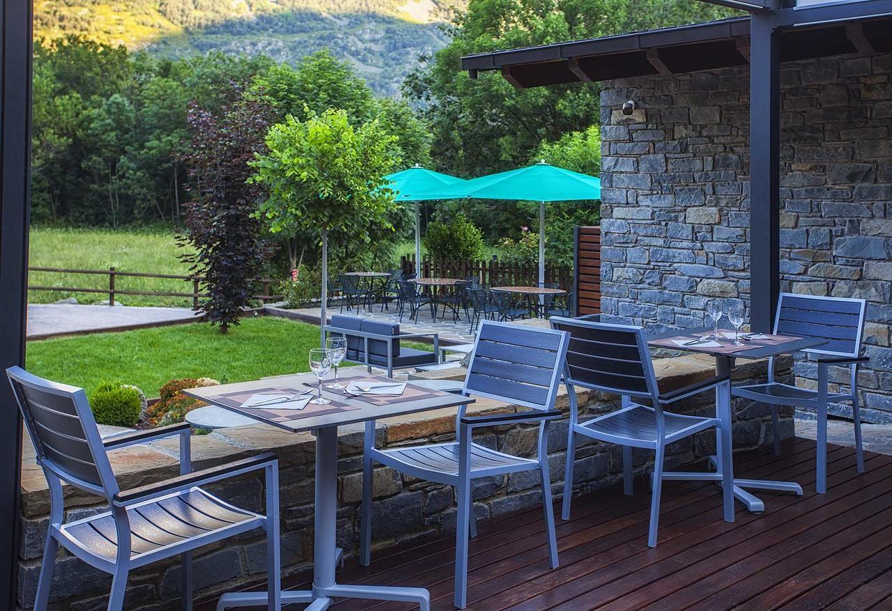 Hostal La Plaça Erill la Vall Extérieur photo
