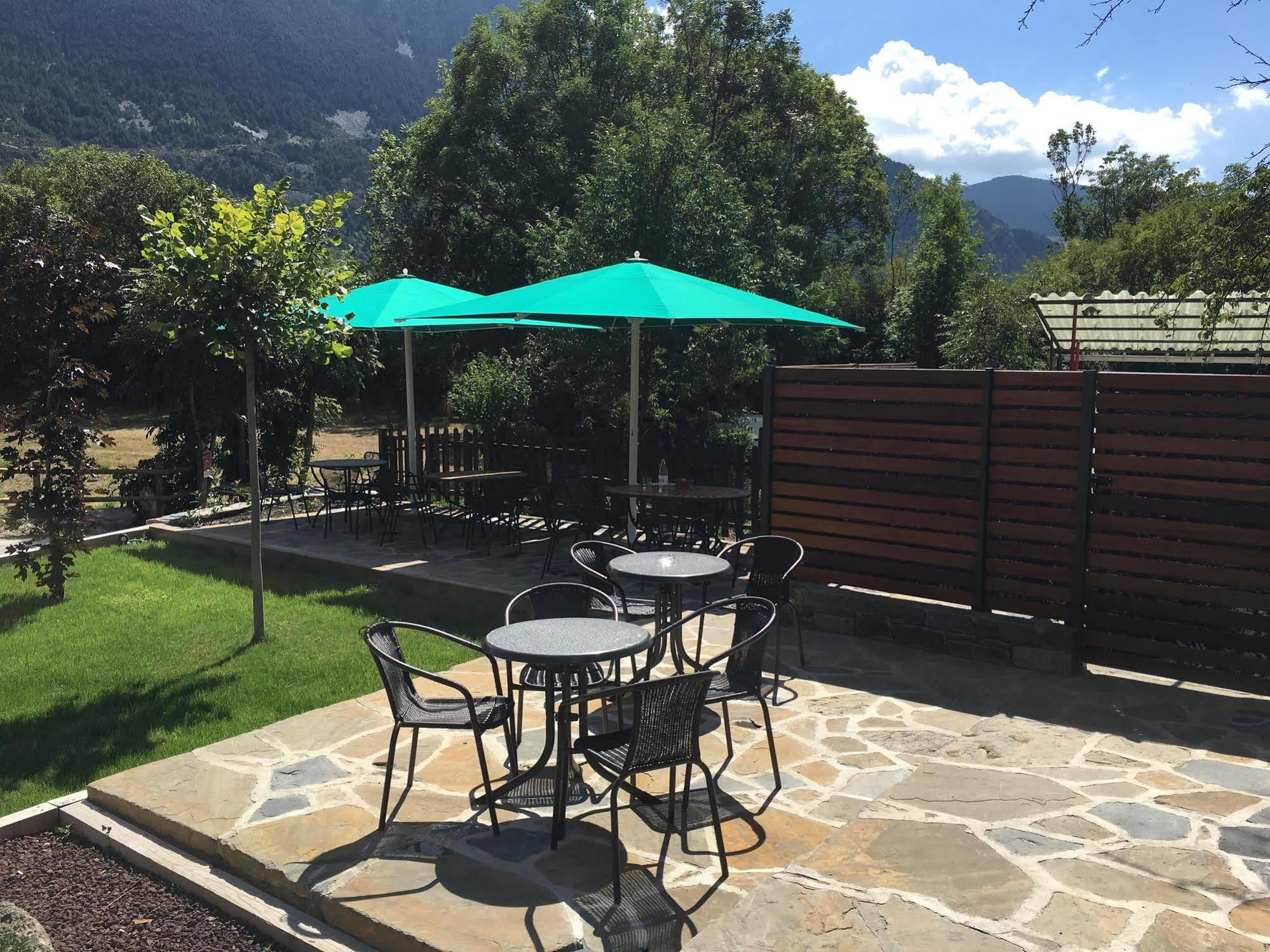 Hostal La Plaça Erill la Vall Extérieur photo