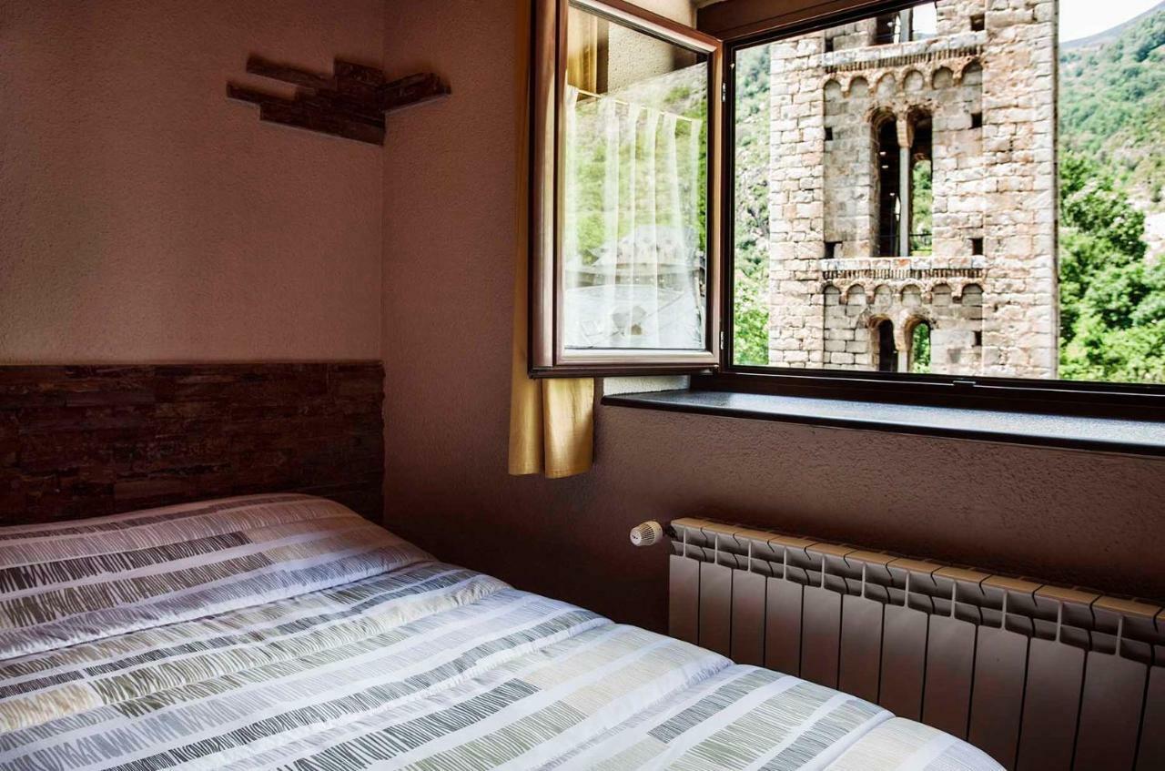 Hostal La Plaça Erill la Vall Extérieur photo